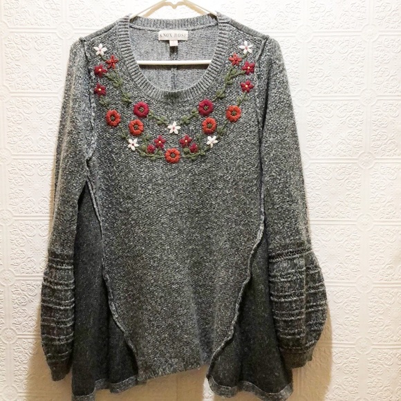 Knox Rose Floral Balloon Sleeve Sweater